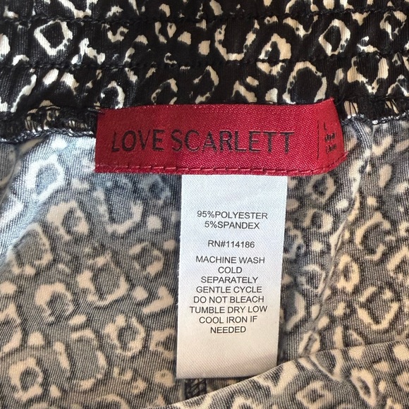Love Scarlett L Paper Bag Black and White Leopard Print Pants - Picture 2 of 12